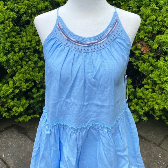 Gorgeous Embroidered Baby Blue Flowy Top***Small - Picture 2 of 14